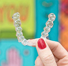 Invisalign alinhador transparente